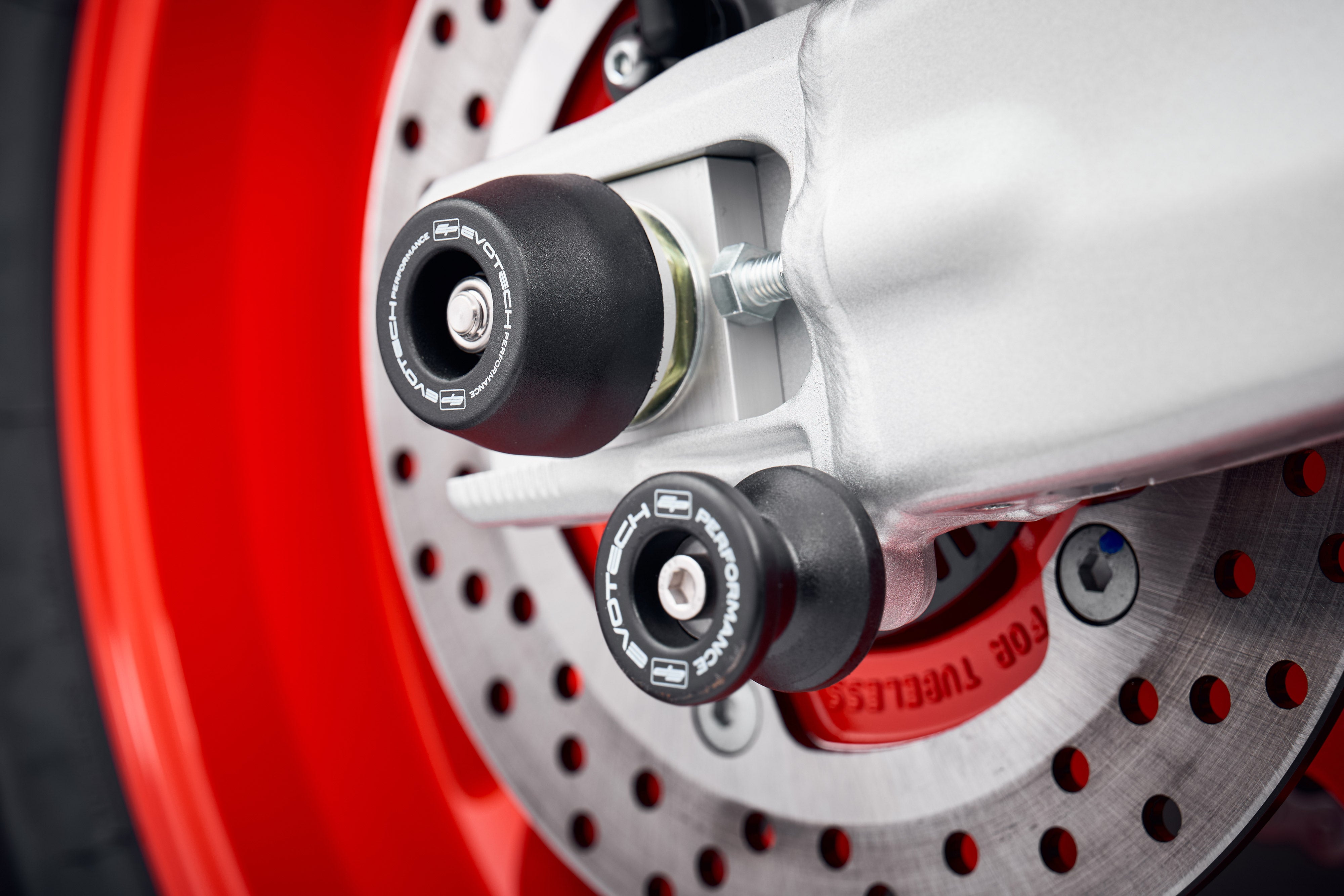 Evotech Rear Spindle Bobbins - Yamaha YZF-R6 (2017+) - 3