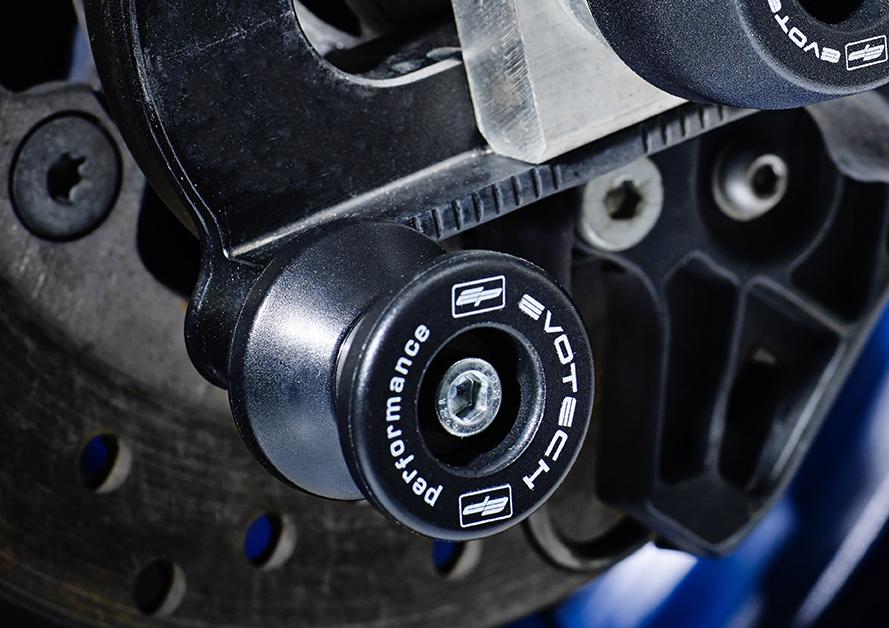 Evotech Paddock Stand Bobbins bolted into the swingarm of the Yamaha MT-09 SP.