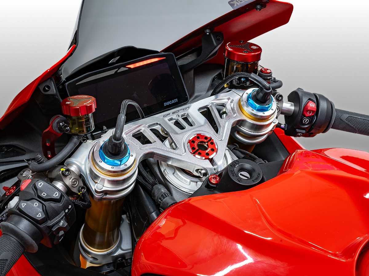 PSS10 - PANIGALE V4 MY 2025 UPPER STEERING PLATE GP EDITION - DBK Special Parts - 3