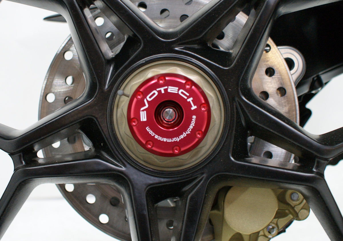 The offside view of the rear wheel of the MV Agusta Brutale 800 RC fitted with EPs red hub stop from the EP Spindle Bobbins Crash Protection Kit.